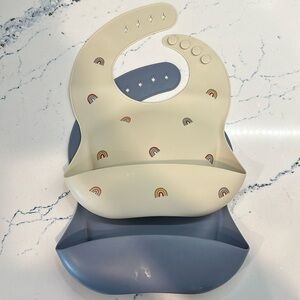 Mushie bibs, set of 2